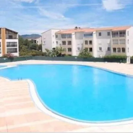 Cozy Nest With Loggia And Shared Pool Fréjus
