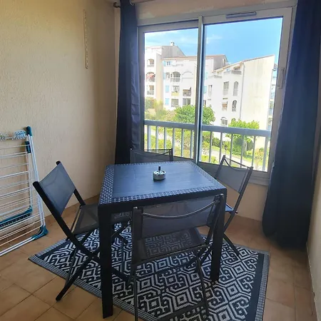Apartamento Cozy Nest With Loggia And Shared Pool Fréjus